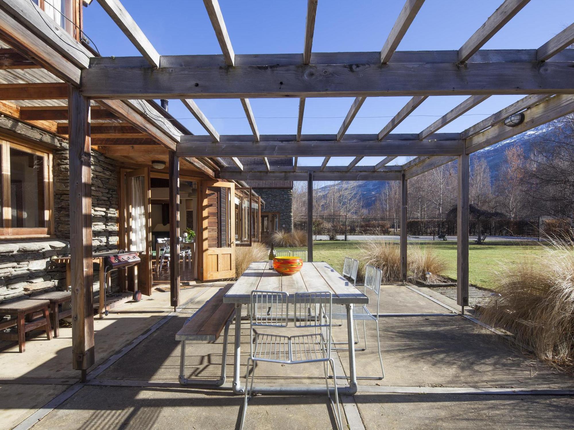 Wharenui Holiday Home By Majordomo Arrowtown Exterior photo