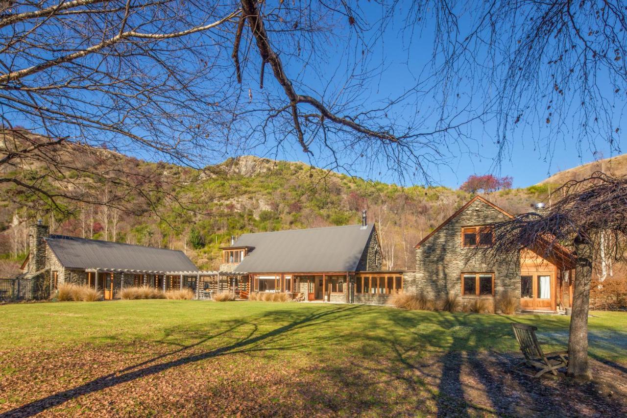 Wharenui Holiday Home By Majordomo Arrowtown Room photo