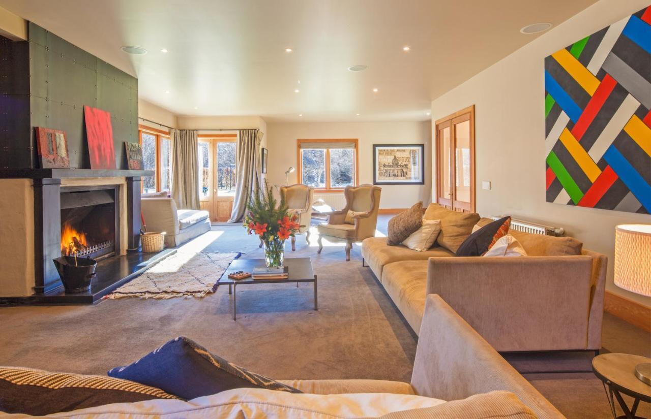 Wharenui Holiday Home By Majordomo Arrowtown Room photo