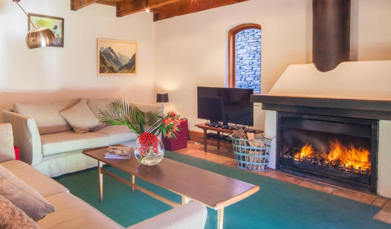 Wharenui Holiday Home By Majordomo Arrowtown Room photo